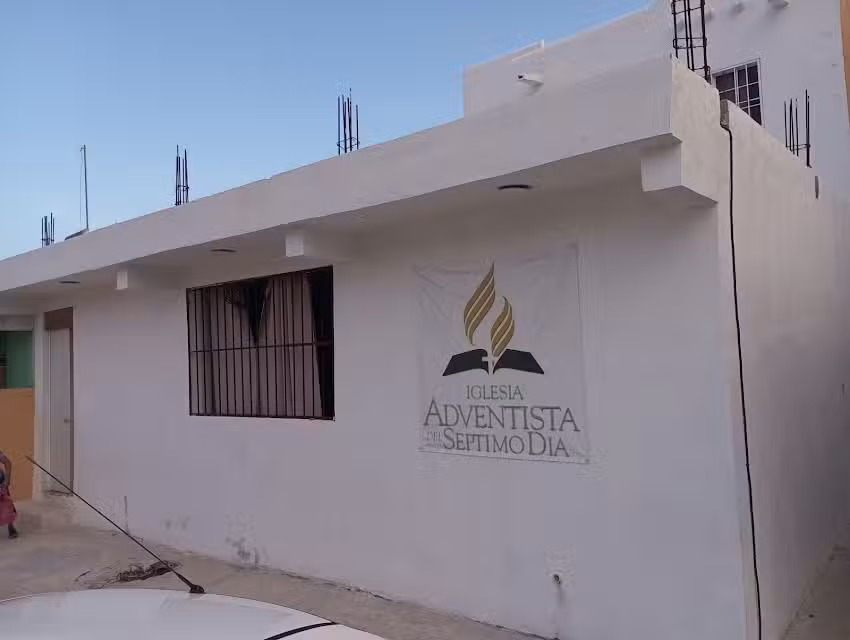 Iglesia Adventista del S&eacute;ptimo D&iacute;a, Azulejos