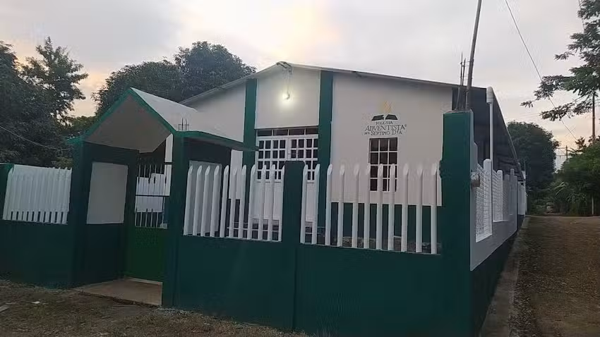 Iglesia Adventista Del Septimo D&iacute;a &ldquo;Bezuapan 2&rdquo;