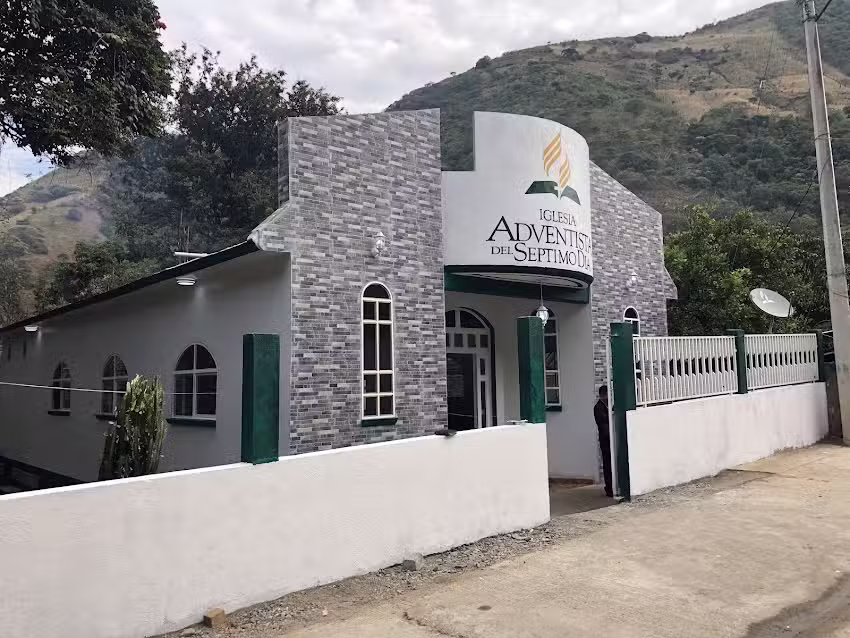 Iglesia Adventista del S&eacute;ptimo D&iacute;a Campo Morado