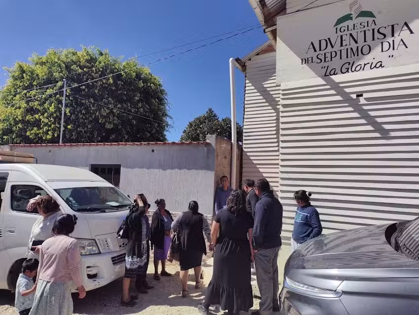 Iglesia Adventista del S&eacute;ptimo D&iacute;a de La Gloria