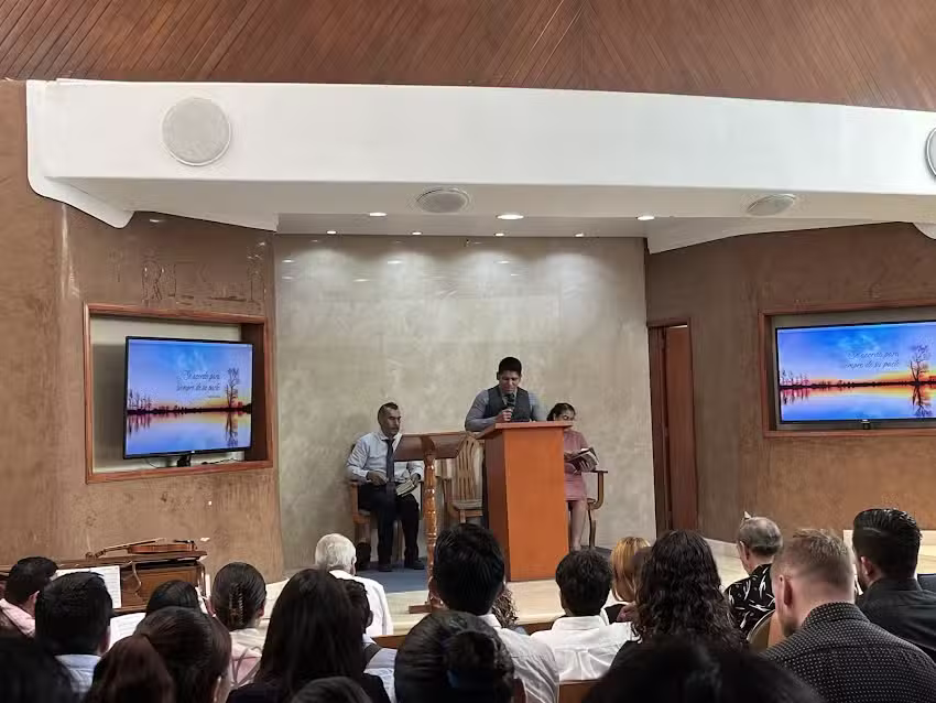 Iglesia Adventista del S&eacute;ptimo D&iacute;a (Fresno)