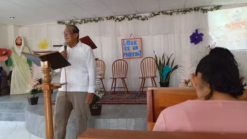 Iglesia Adventista del s&eacute;ptimo d&iacute;a, La Pera