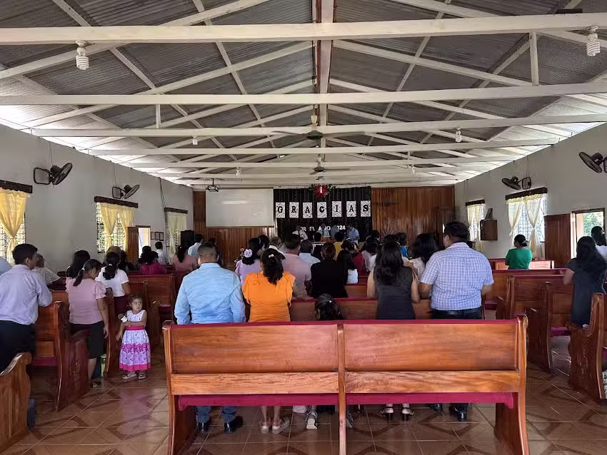 Iglesia Adventista del S&eacute;ptimo D&iacute;a &ldquo;Manuel Lazos Central&rdquo;