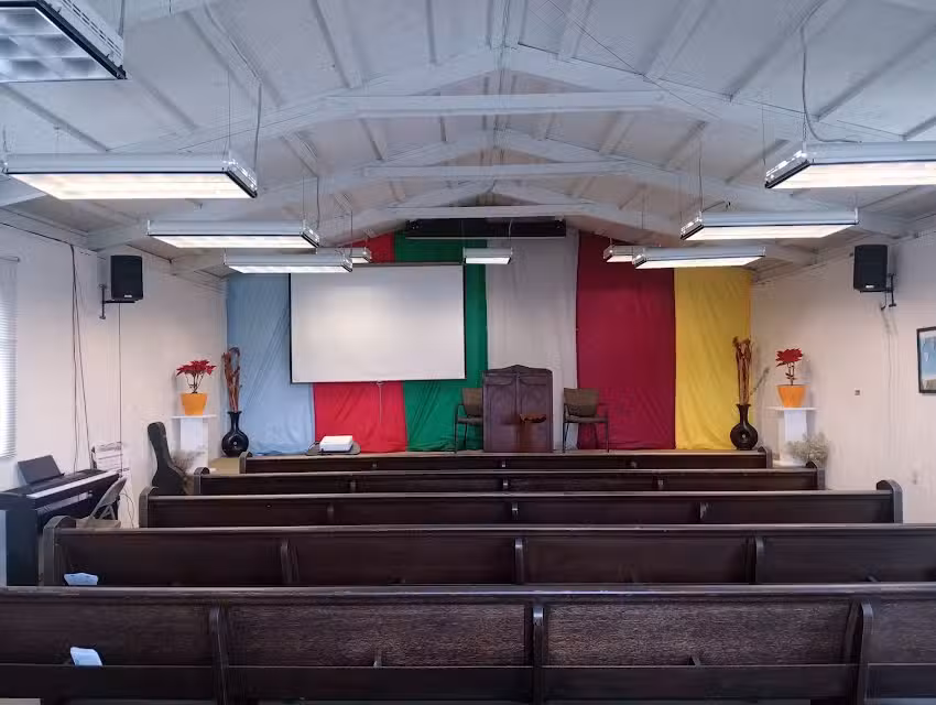 Iglesia Adventista del S&eacute;ptimo D&iacute;a &ldquo;P&oacute;rticos&rdquo;