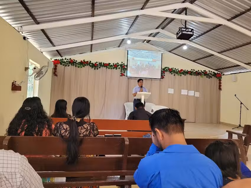 Iglesia Adventista del S&eacute;ptimo D&iacute;a (Roca de Salvaci&oacute;n)