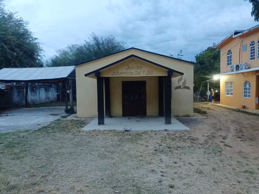 Iglesia Adventista del S&eacute;ptimo D&iacute;a &ldquo;San Miguel Afuera&rdquo;