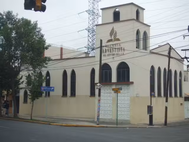 Iglesia Adventista del S&eacute;ptimo D&iacute;a Santa Ana