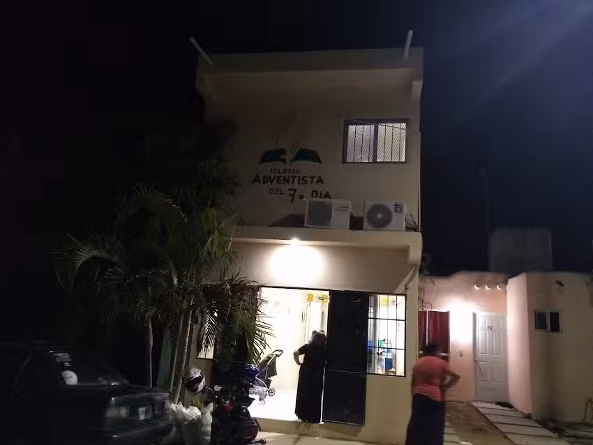 Iglesia Adventista del S&eacute;ptimo D&iacute;a, Villas Emmanuel 1