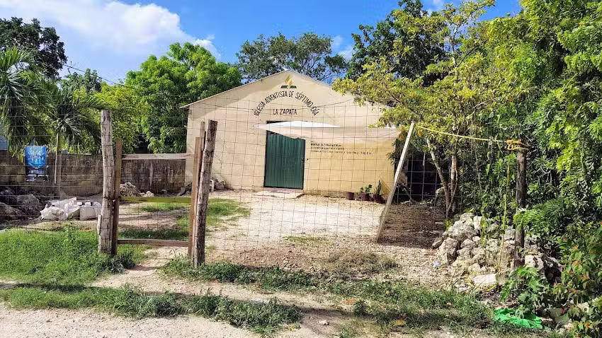 Iglesia Adventista del S&eacute;ptimo D&iacute;a, Zapata