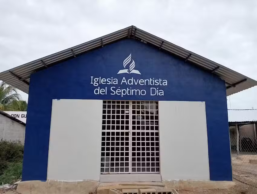 Iglesia adventista l&aacute;zaro c&aacute;rdenas