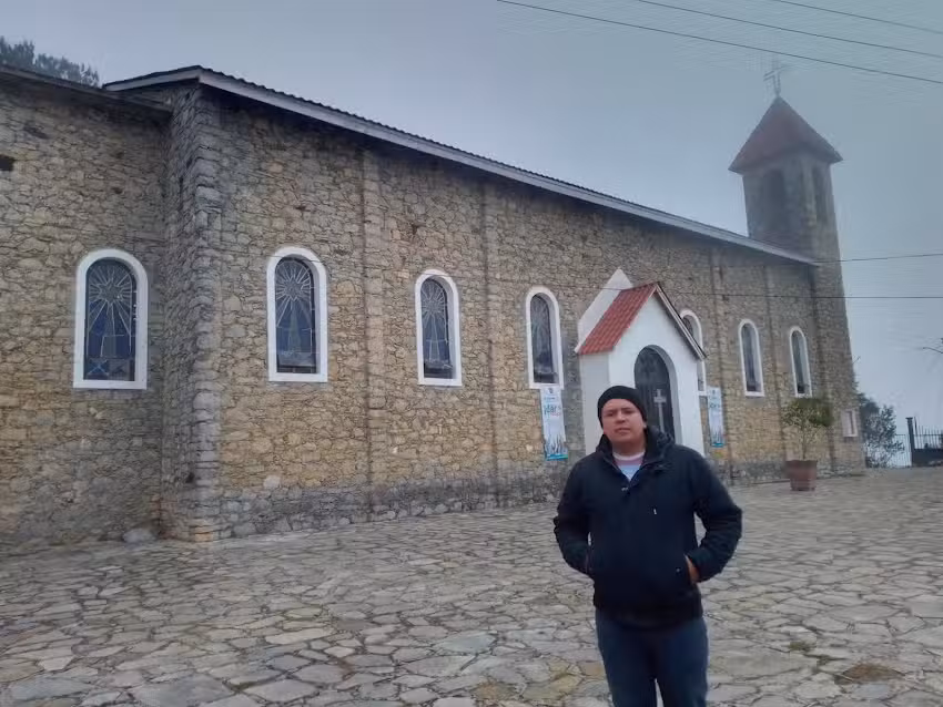 Iglesia agua zarca