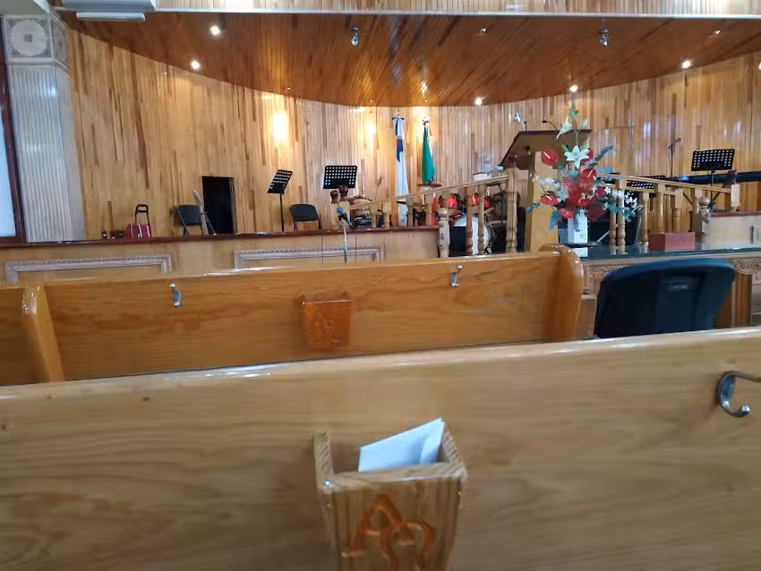 Iglesia Alfa y Omega Villa de las Flores