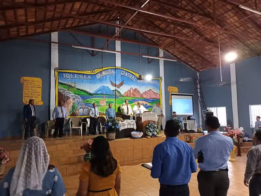 Iglesia Apost&oacute;lica Central De La Fe En Cristo Jes&uacute;s