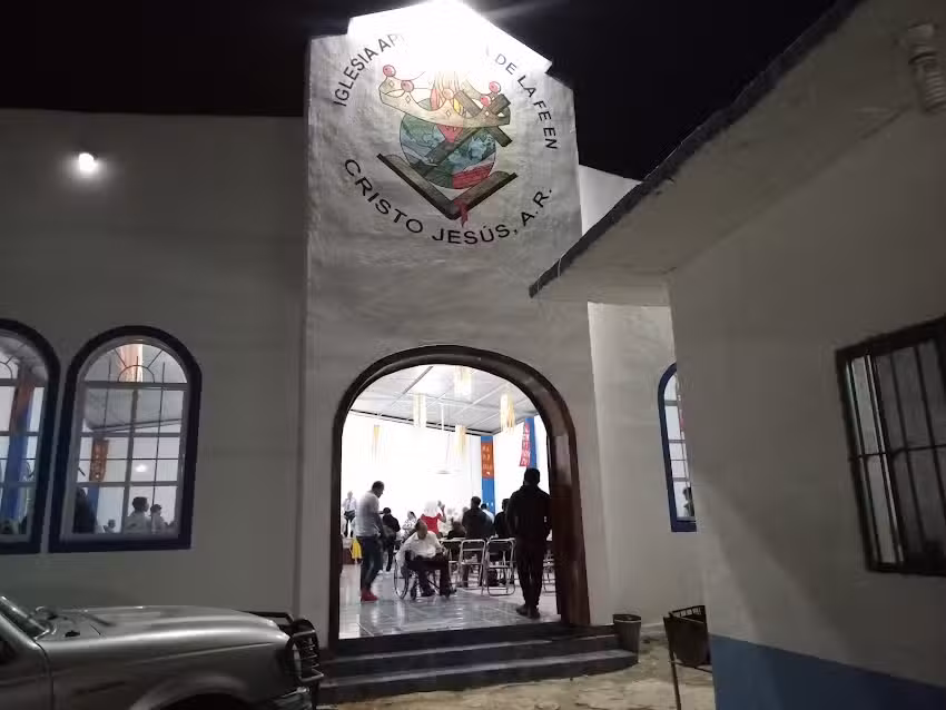 Iglesia Apost&oacute;lica de la Fe en Cristo Jes&uacute;s, en Ocozocuautla de Espinosa, Chiapas.