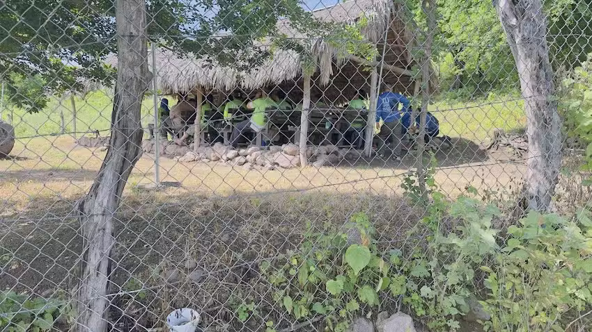 Iglesia Apost&oacute;lica de la Fe en Cristo Jes&uacute;s (La Traves&iacute;a)