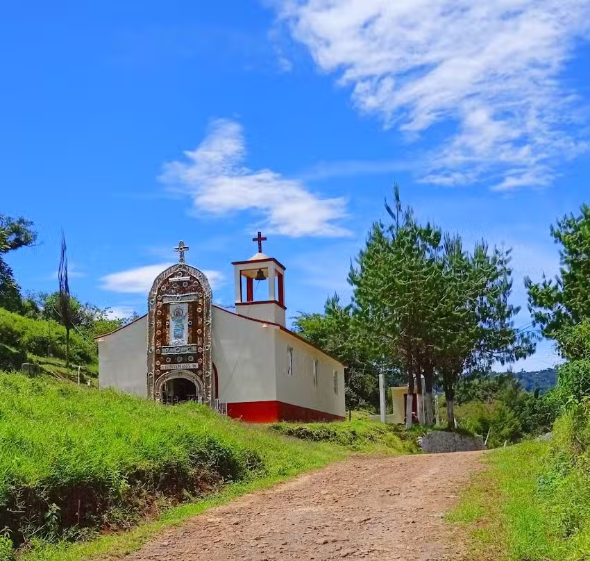 Iglesia barro blanco