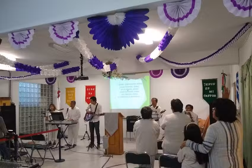 Iglesia Bautista Dios Es Amor Tl&aacute;huac