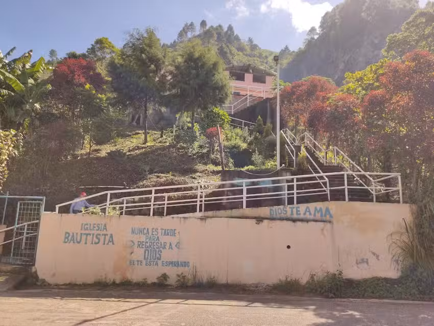 Iglesia Bautista &ldquo;R&iacute;os De Agua Viva&rdquo;
