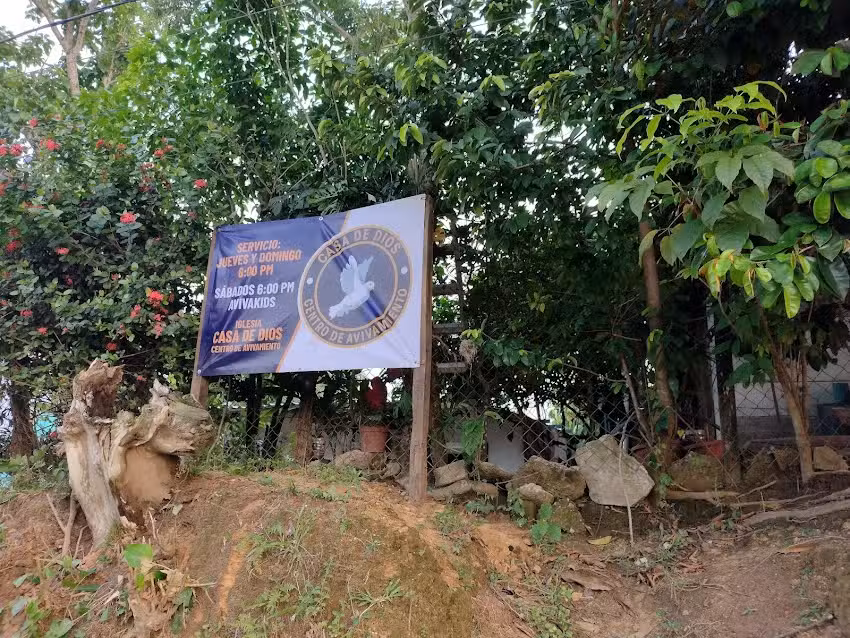 Iglesia Casa de Dios Centro de Avivamiento