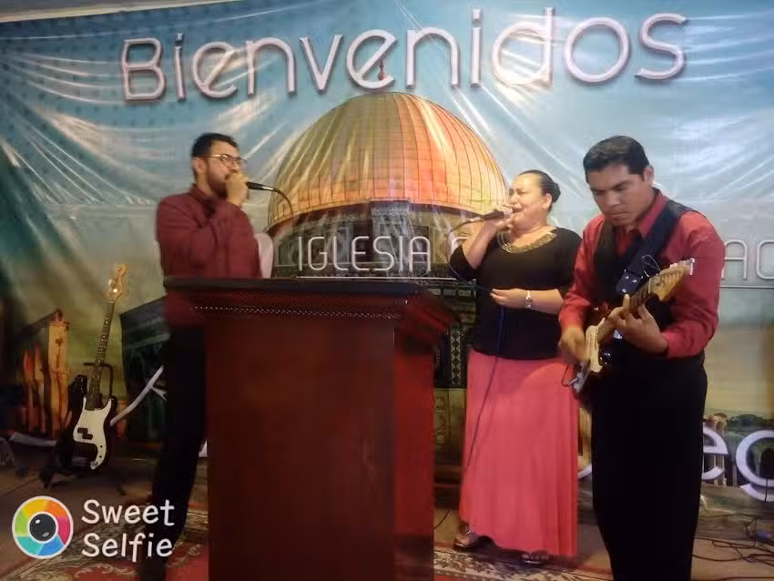 Iglesia Casa De Oraci&oacute;n