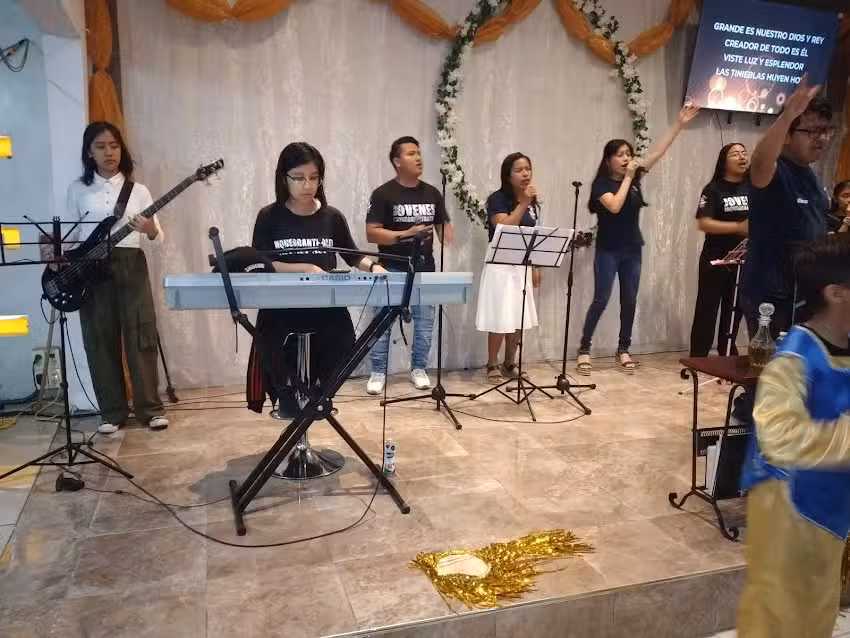 Iglesia Casa De Restauracion Familiar