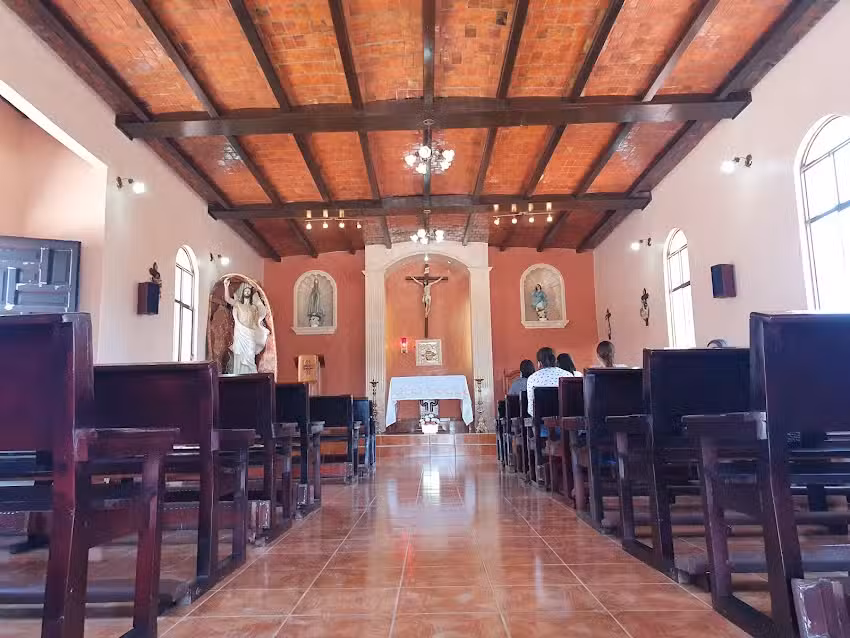 Iglesia Casas Viejas