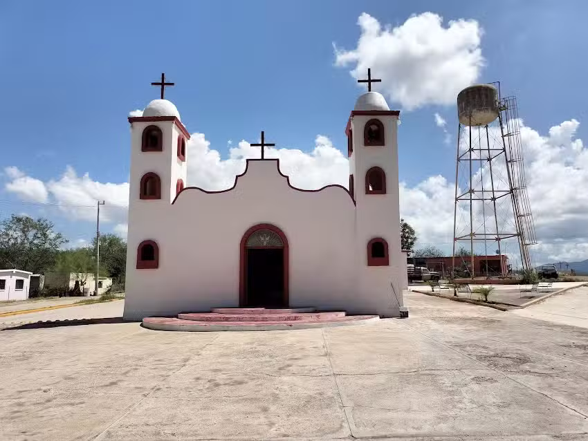 Iglesia Cat&oacute;lica de Adivin&oacute;