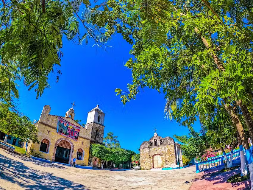 Iglesia Cat&oacute;lica de Huitzitzilingo