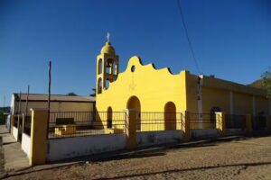 Iglesia Cat&oacute;lica de La Santisima Trinidad (Capomal)