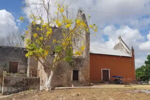 Iglesia cat&oacute;lica de Tibol&oacute;n