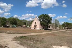 Iglesia Católica De Tinuncah