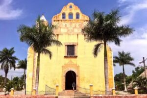 Iglesia Cat&oacute;lica De X-can