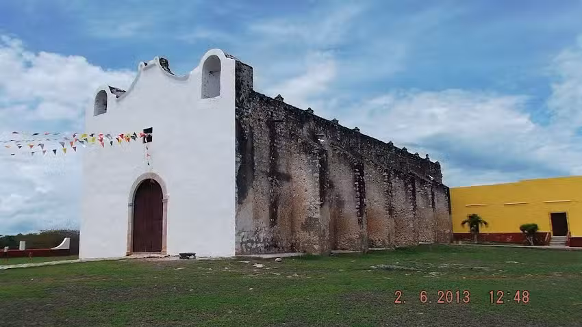 Iglesia Cat&oacute;lica Sacalum