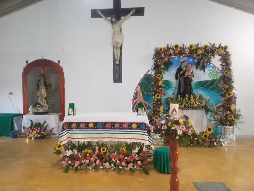 iglesia cat&oacute;lica San Antonio de Padua