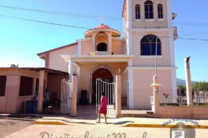 Iglesia Catolica San Pedro y San Pablo