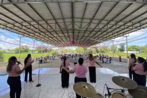 Iglesia Centro Cristiano La Pesca Milagrosa (Mega)