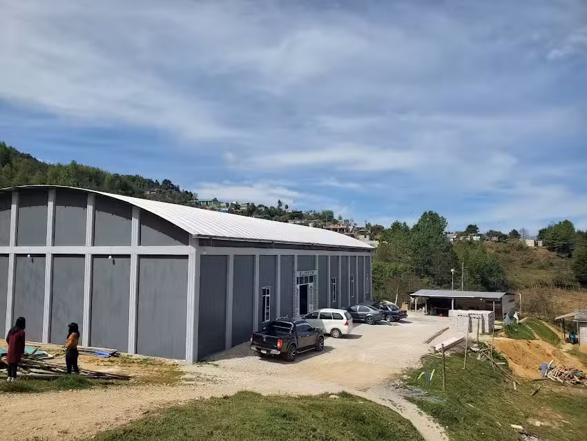 Iglesia centro de adoraci&oacute;n elohim