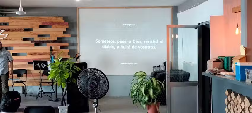 Iglesia Cristiana Calvary Chapel Jard&iacute;n