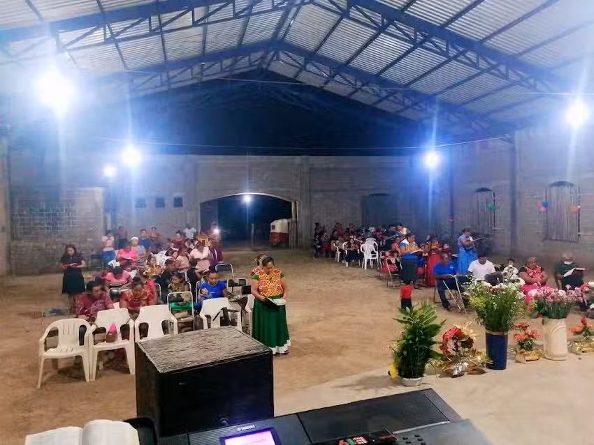 Iglesia Cristiana &ldquo;CAMINO AL PARA&Iacute;SO&rdquo;