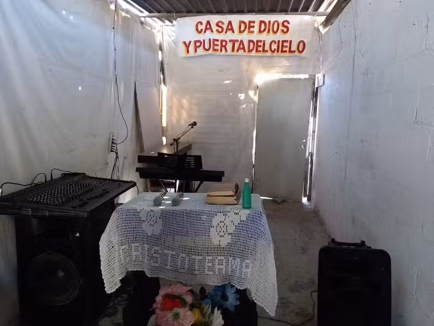 Iglesia cristiana casa de oraci&oacute;n