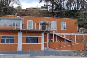 Iglesia Cristiana de Alabanza y Adoraci&oacute;n