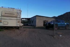 Iglesia cristiana manada peque&ntilde;a lig&uuml;i