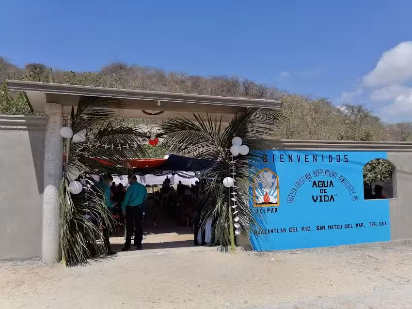 Iglesia Cristiana Pentecostes, Agua de vida