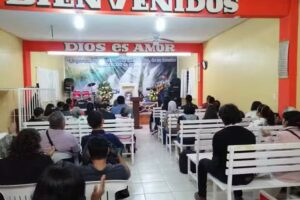 Iglesia Cristiana Pentecost&eacute;s Esmirna