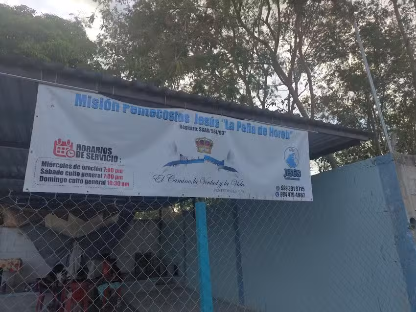 Iglesia cristiana pentecostes pe&ntilde;a de horeb