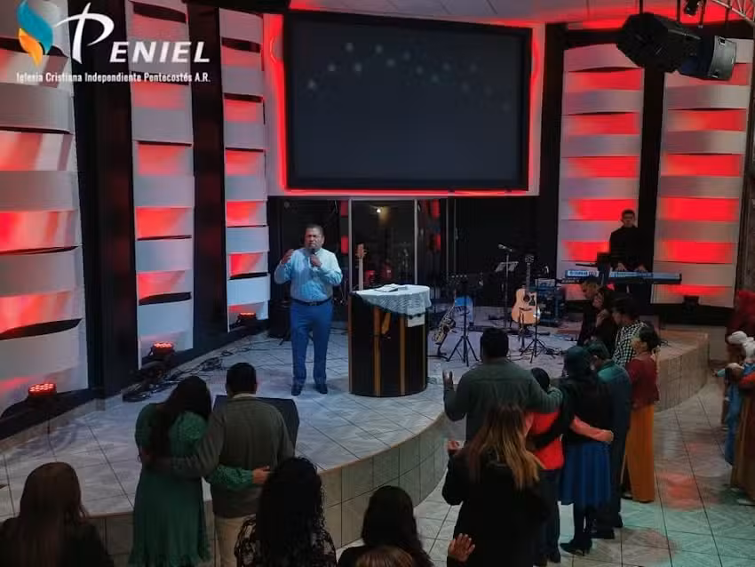 Iglesia cristiana pentecostes Peniel