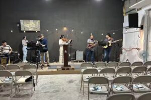 Iglesia Cristiana Reformada Hechos 2:42