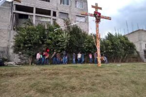 Iglesia de Adoraci&oacute;n Loma Bonita
