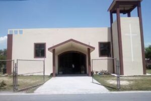 Iglesia De Artemio Trevi&ntilde;o