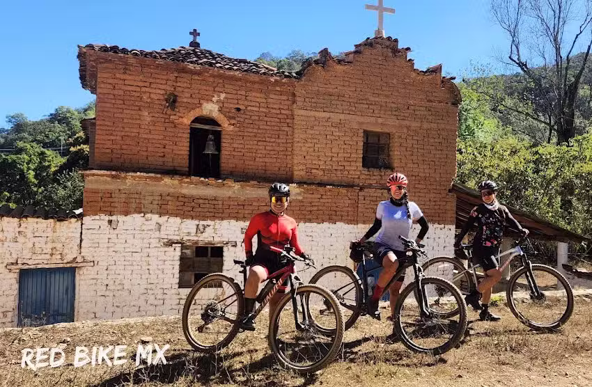 Iglesia de Barandillas
